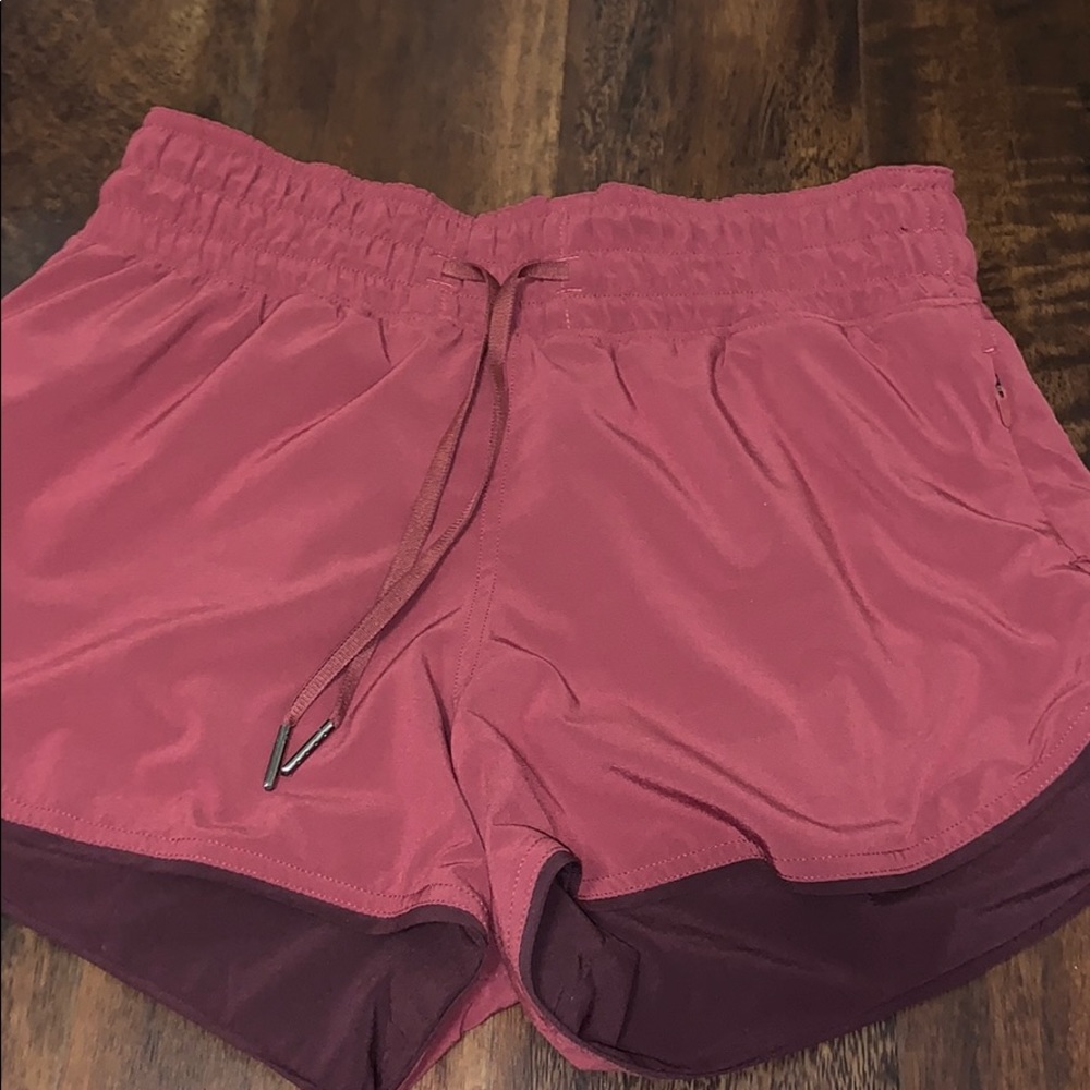 lululemon reversible shorts size 4